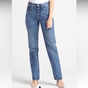 Good American Classic Blue Straight Jeans